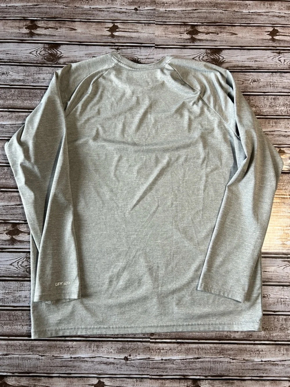 Nike Men’s Long-Sleeve Dri-FIT Swim shirt